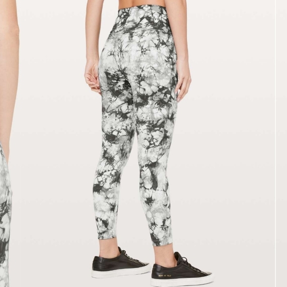 NWOT Lululemon Wunder Under Hi-Rise 7/8 Tight Full-On Luxtreme. White, Grey. 6. - Picture 2 of 13